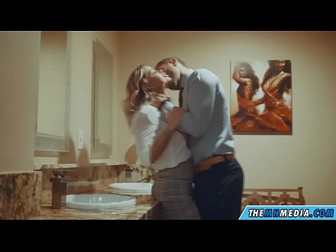 ❤️ Uma blonde obugaxayo ekuyenga endlini yangasese yomphakathi Ucansi ku-porn zu.loanworld.top ❌❤